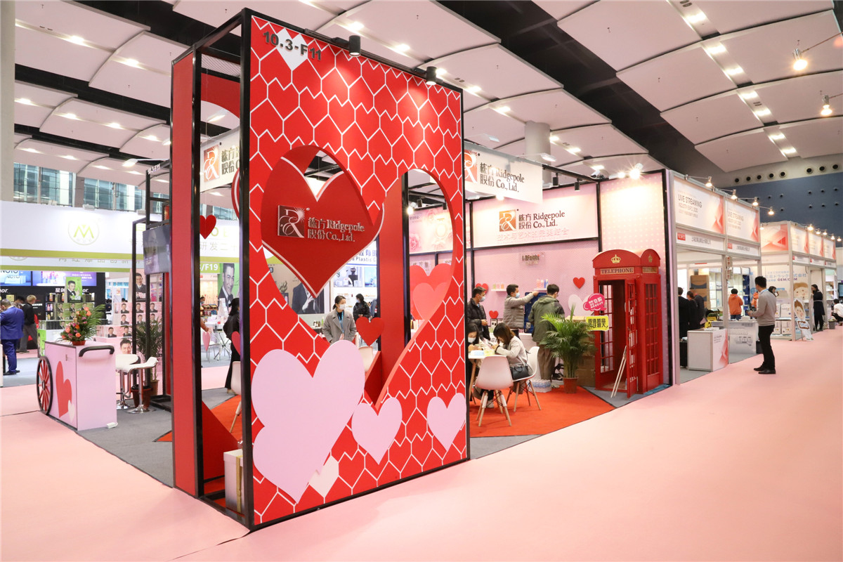 聚焦風(fēng)口，棟賦未來 | 棟方股份化身“網(wǎng)紅”爆紅2020直博展